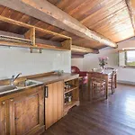 Cungi Con Piscina Privata Ferienhaus