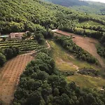 Cungi Con Piscina Privata Misciano