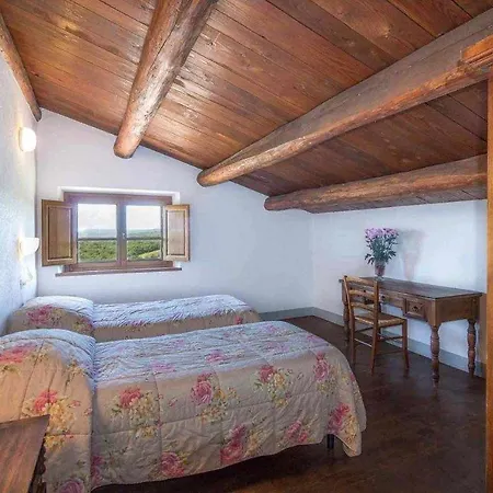 Cungi Con Piscina Privata Ferienhaus