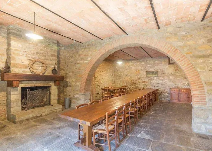 Cungi Con Piscina Privata * Misciano